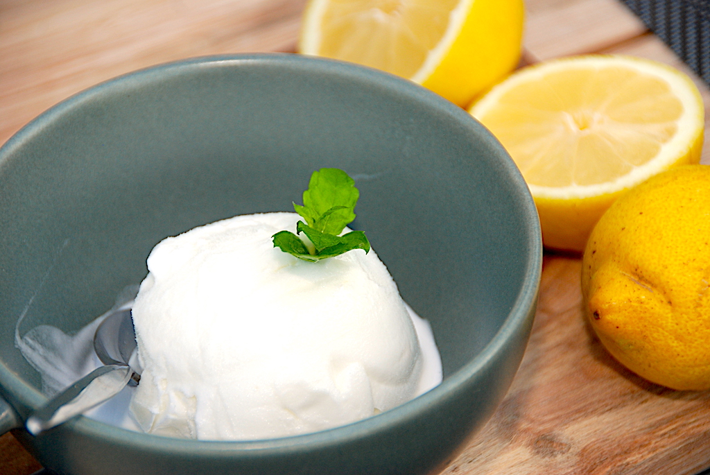 Lækker italiensk citronsorbet med eller uden ismaskine
